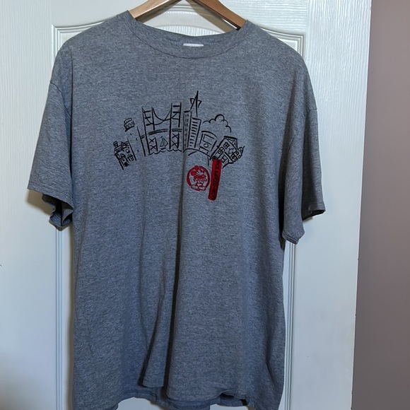 Vintage Disney Store San Francisco embroidered Mickey Mouse gray T-shirt XL 1999 - Picture 2 of 16